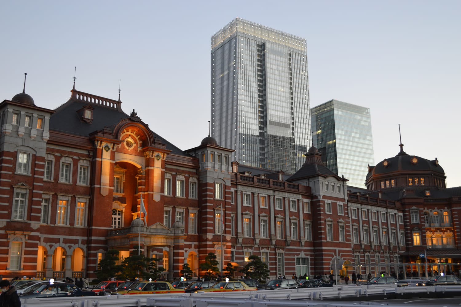 「東京」駅 直通17分